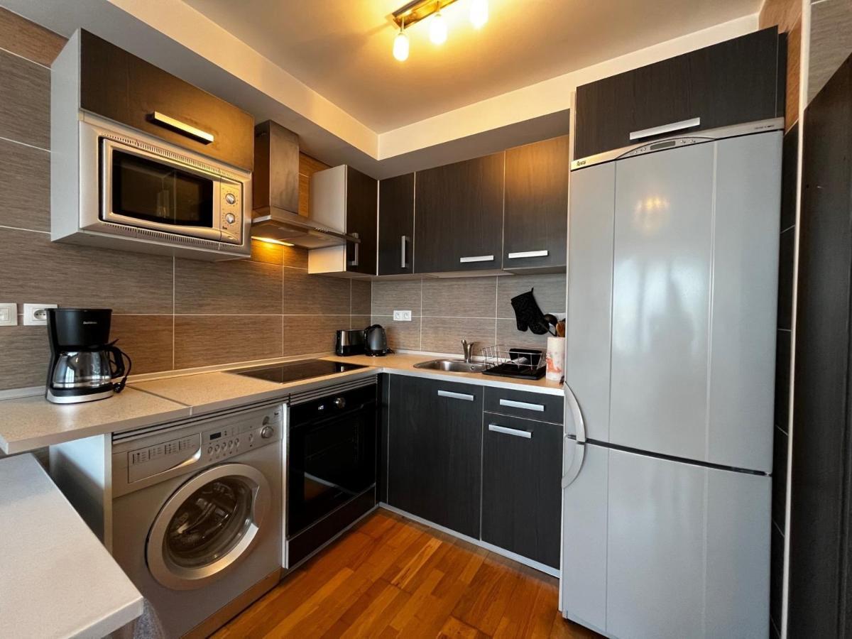 T2 Avec Cuisine Ouverte Pres De La Frontiere Espagnole, Ideal Pour Famille Ou Amis - Fr-1-239-740 Apartment