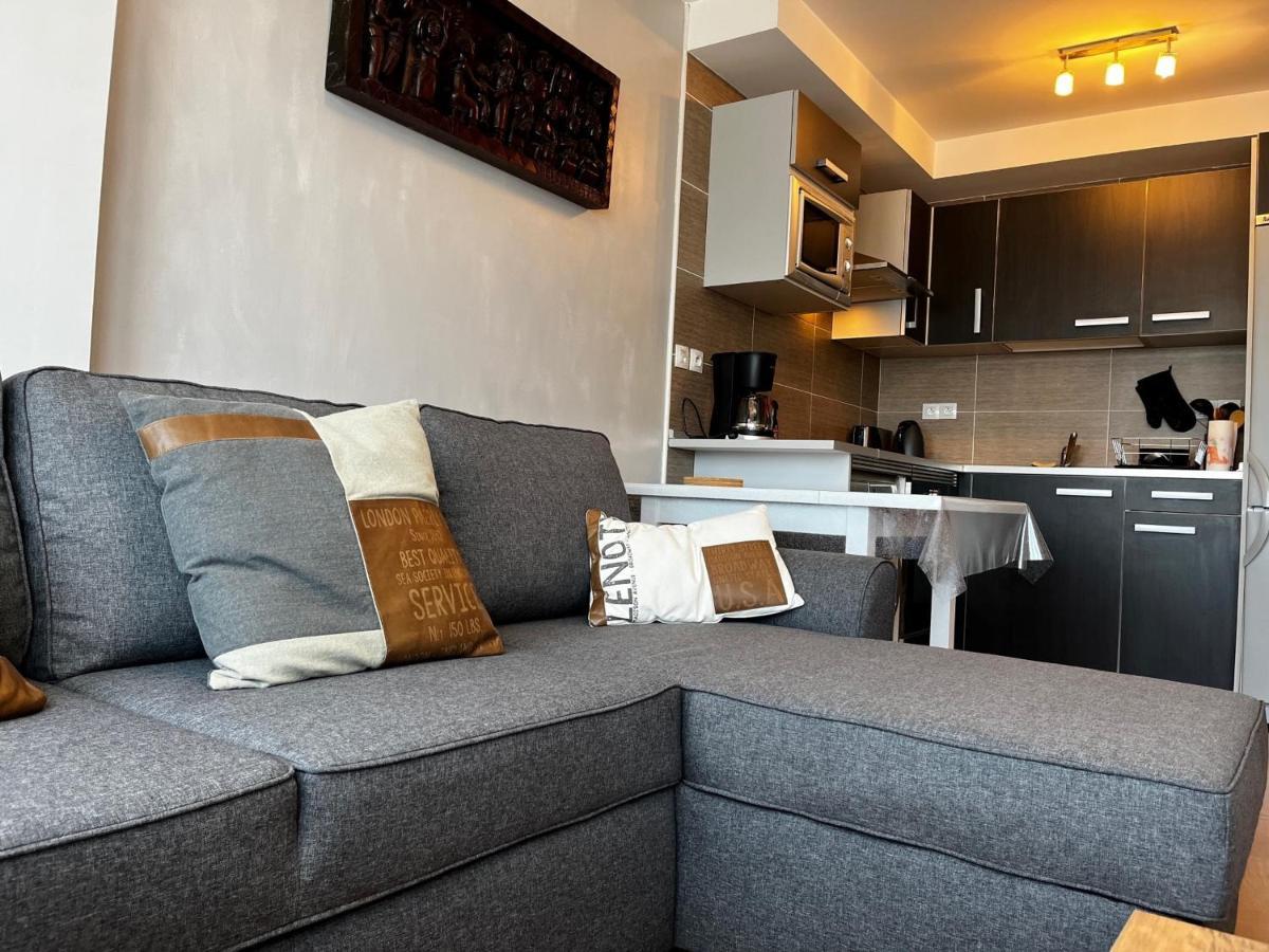 T2 Avec Cuisine Ouverte Pres De La Frontiere Espagnole, Ideal Pour Famille Ou Amis - Fr-1-239-740